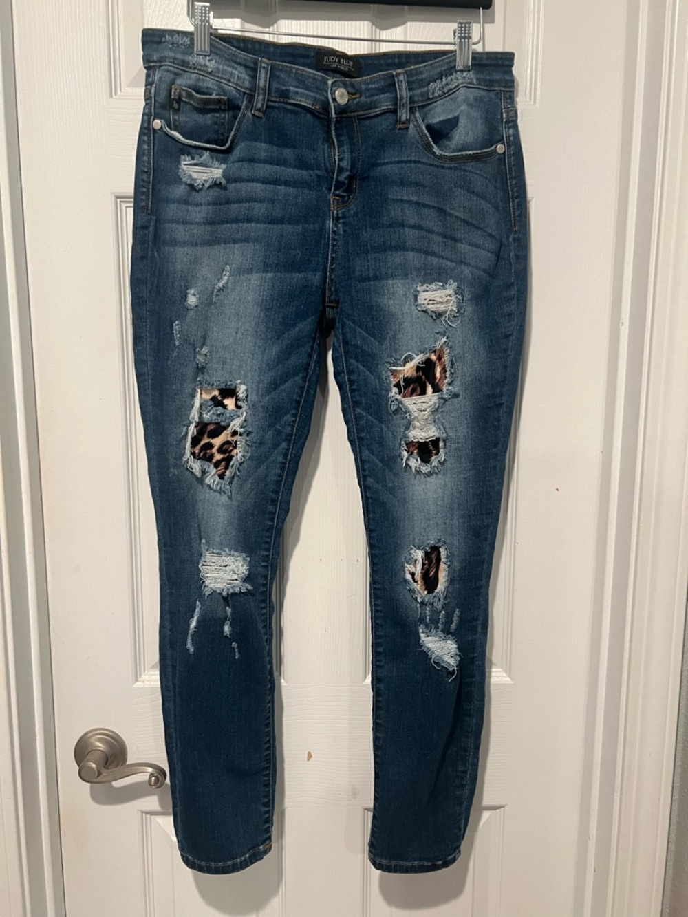 Judy Blue Dark Blue Distressed Skinny Jeans with Leopard Patch
